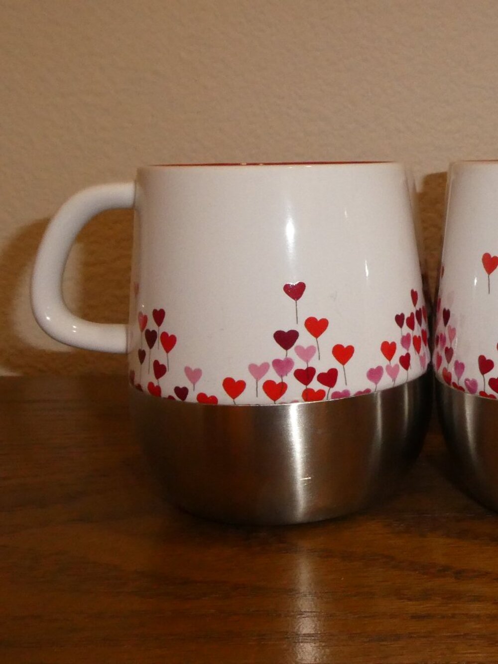 TWO Starbucks 2007 Hearts Ceramic Coffee Mugs with Stainless Steel Bottoms 14oz - Picture 7 of 7